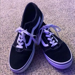 Black old-school vans